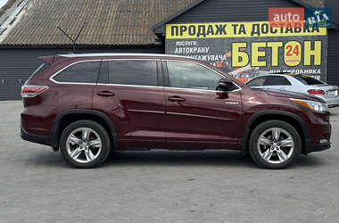 Позашляховик / Кросовер Toyota Highlander 2015 в 