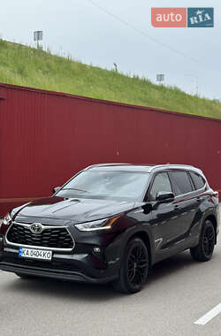 Позашляховик / Кросовер Toyota Highlander 2023 в Києві