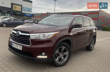 Позашляховик / Кросовер Toyota Highlander 2015 в Києві