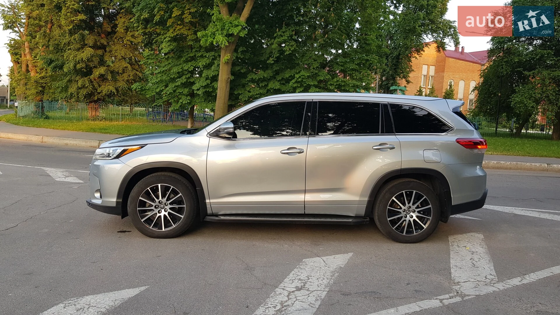 2017 Toyota Highlander - мініатюра 5
