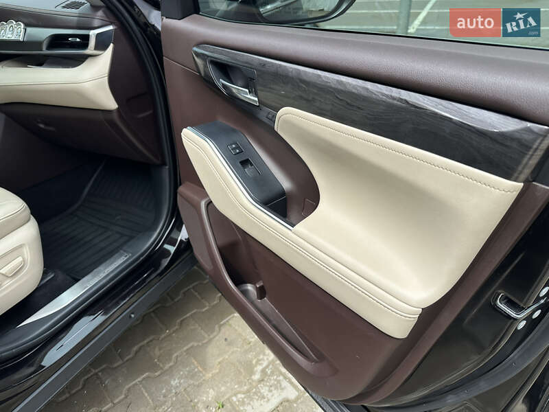 Внедорожник / Кроссовер Toyota Highlander 2020 в Киеве