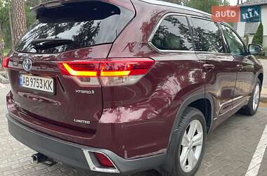 Позашляховик / Кросовер Toyota Highlander 2017 в Києві