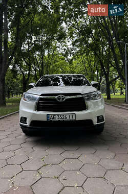 Позашляховик / Кросовер Toyota Highlander 2015 в Одесі