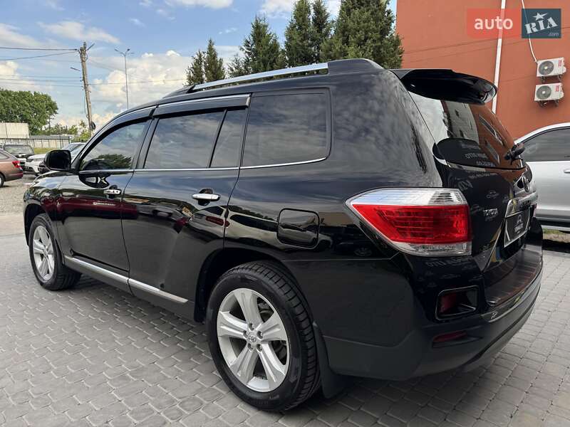 Внедорожник / Кроссовер Toyota Highlander 2011 в Виннице