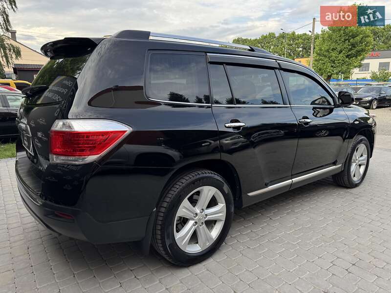 Внедорожник / Кроссовер Toyota Highlander 2011 в Виннице