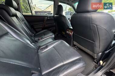 Внедорожник / Кроссовер Toyota Highlander 2011 в 