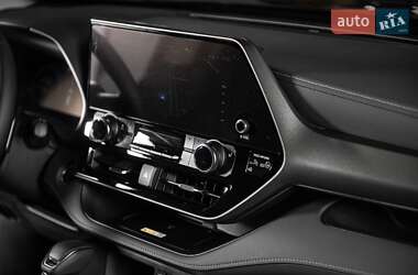 Внедорожник / Кроссовер Toyota Highlander 2024 в 