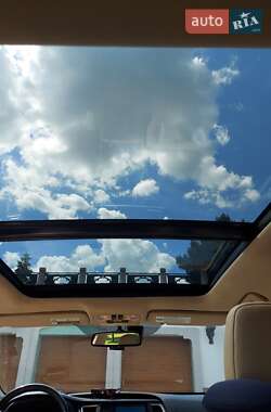 Внедорожник / Кроссовер Toyota Highlander 2014 в 