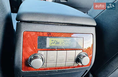Позашляховик / Кросовер Toyota Highlander 2012 в 