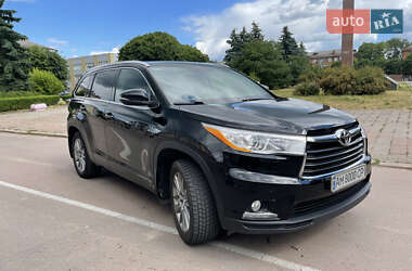 Позашляховик / Кросовер Toyota Highlander 2015 в Києві