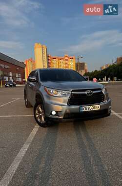 Внедорожник / Кроссовер Toyota Highlander 2014 в Киеве