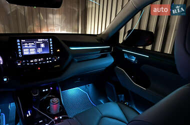 Позашляховик / Кросовер Toyota Highlander 2022 в 