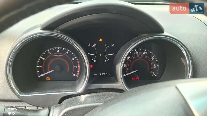 Позашляховик / Кросовер Toyota Highlander 2012 в Южному