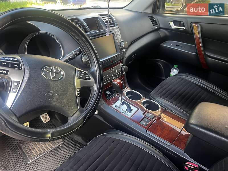 Позашляховик / Кросовер Toyota Highlander 2013 в Вінниці