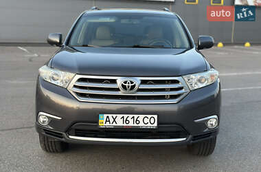 Внедорожник / Кроссовер Toyota Highlander 2011 в Киеве