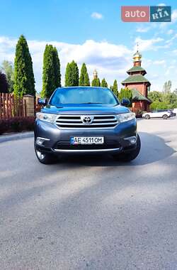 Позашляховик / Кросовер Toyota Highlander 2011 в Дніпрі