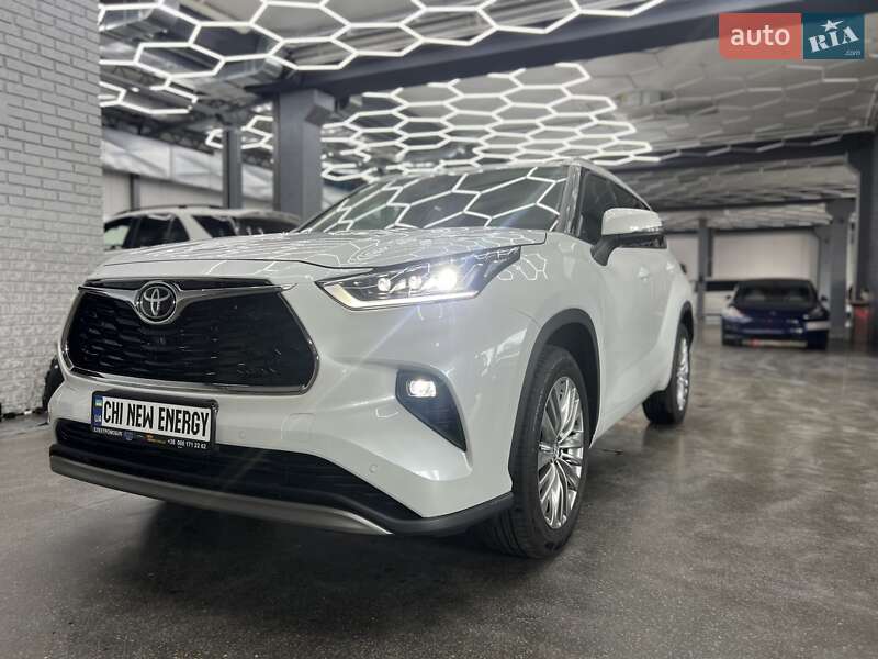 Toyota Highlander 2024