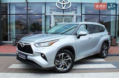 Позашляховик / Кросовер Toyota Highlander 2020 в Києві