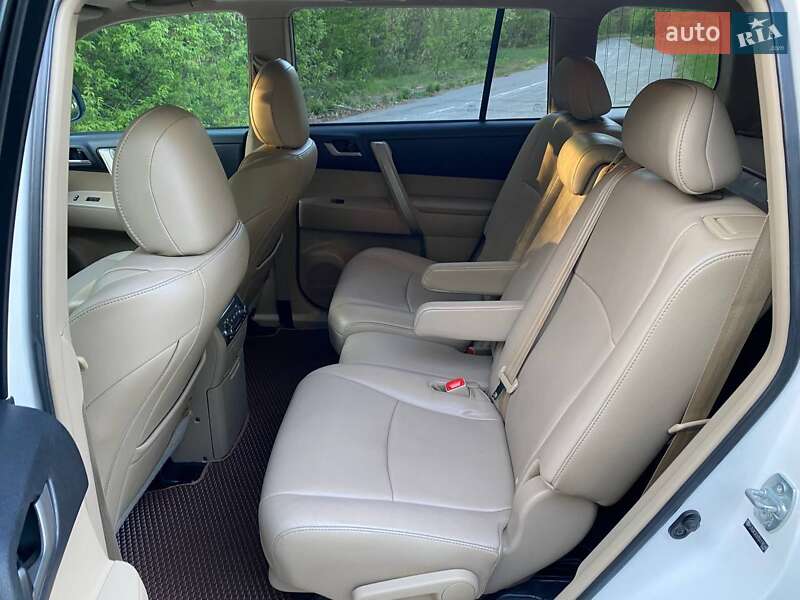 Позашляховик / Кросовер Toyota Highlander 2013 в Вінниці
