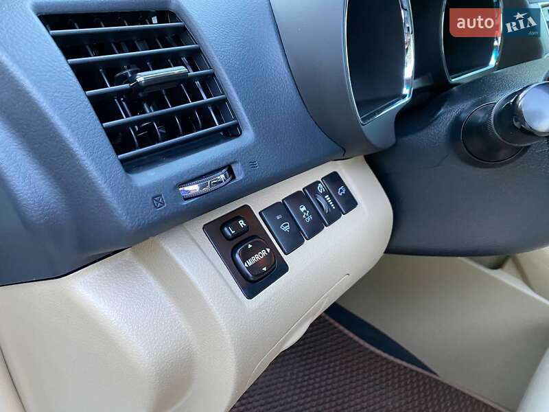 Позашляховик / Кросовер Toyota Highlander 2013 в Вінниці