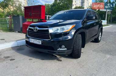 Позашляховик / Кросовер Toyota Highlander 2015 в Харкові
