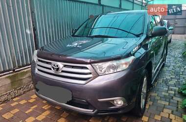 Позашляховик / Кросовер Toyota Highlander 2013 в Одесі