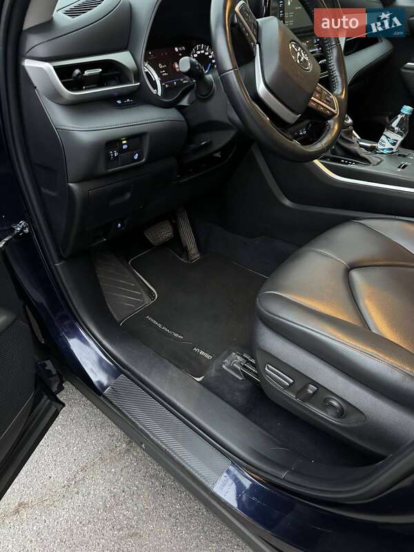 Позашляховик / Кросовер Toyota Highlander 2022 в Києві фото 5 Позашляховик / Кросовер Toyota Highlander 2022 в Києві