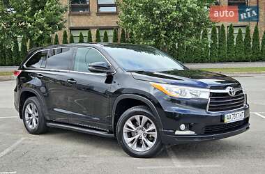 Позашляховик / Кросовер Toyota Highlander 2014 в Києві