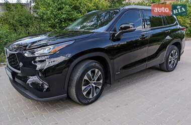 Внедорожник / Кроссовер Toyota Highlander 2020 в Тернополе