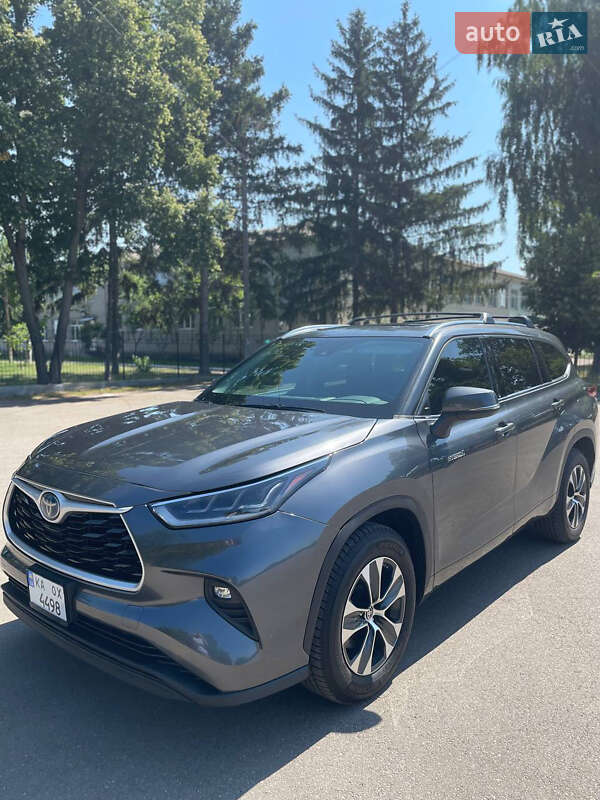Toyota Highlander 2020
