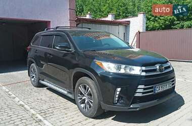 Позашляховик / Кросовер Toyota Highlander 2018 в Києві