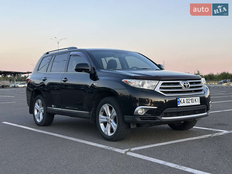 Позашляховик / Кросовер Toyota Highlander 2011 в Києві
