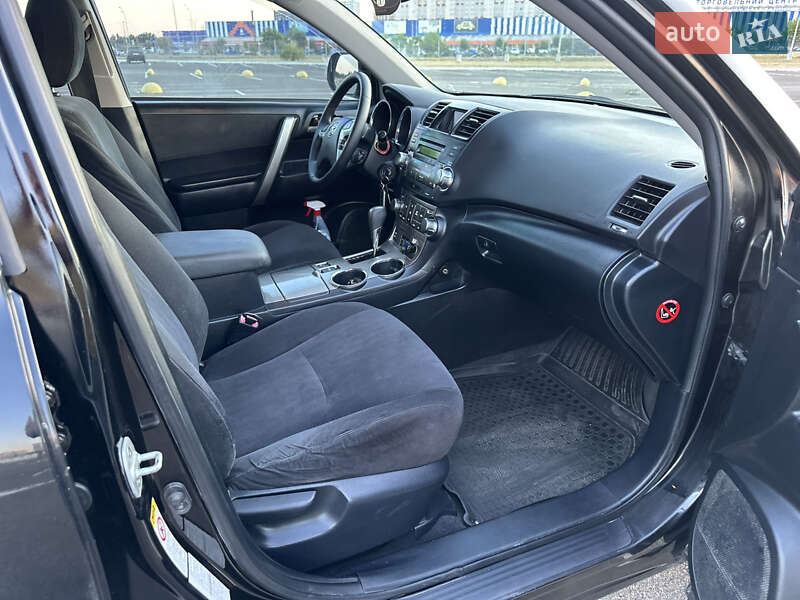 Позашляховик / Кросовер Toyota Highlander 2011 в Києві