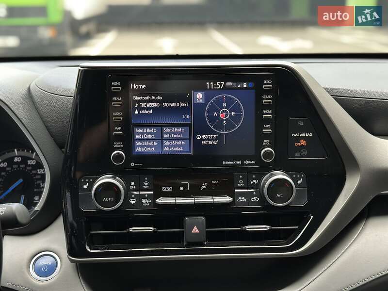 Внедорожник / Кроссовер Toyota Highlander 2021 в Киеве