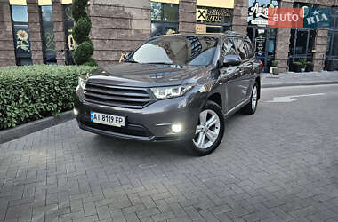 Внедорожник / Кроссовер Toyota Highlander 2011 в Буче