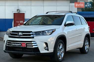 Позашляховик / Кросовер Toyota Highlander 2018 в Одесі