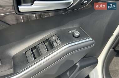 Внедорожник / Кроссовер Toyota Highlander 2025 в 