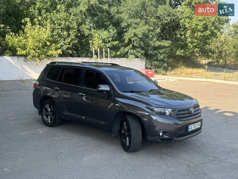 Toyota Highlander 2011