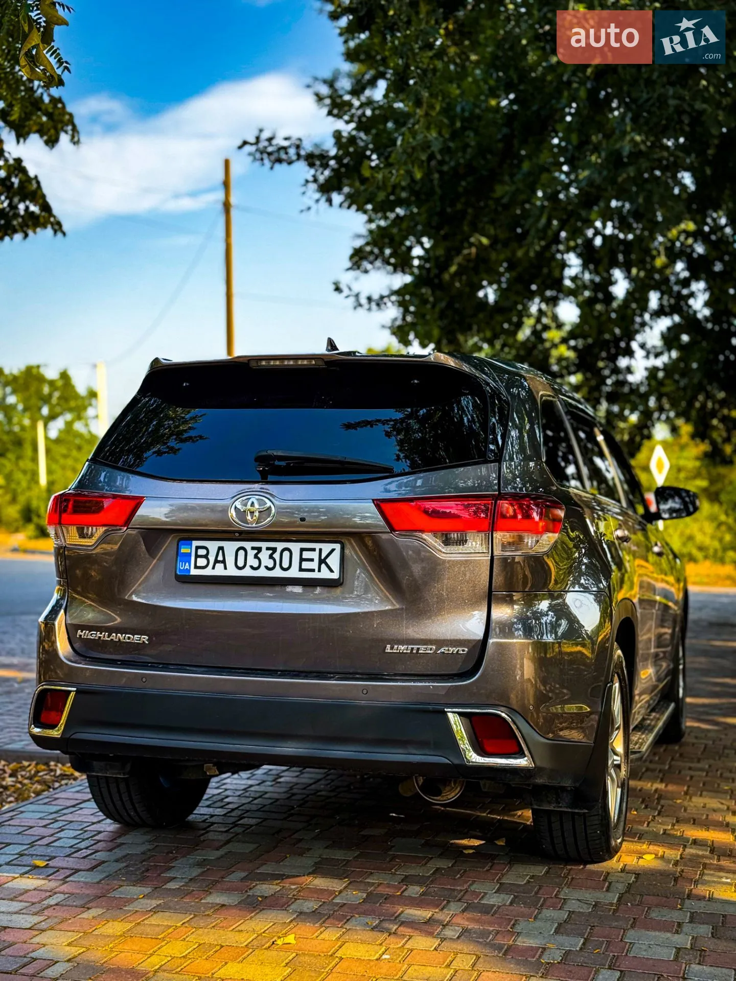 2017 Toyota Highlander - мініатюра 2