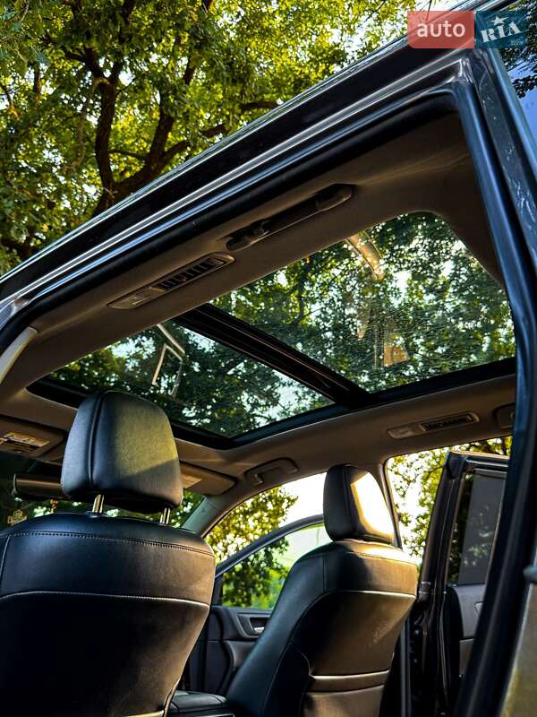 Внедорожник / Кроссовер Toyota Highlander 2017 в Кропивницком