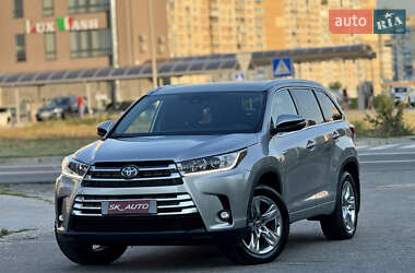 Позашляховик / Кросовер Toyota Highlander 2018 в Києві