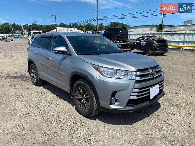 Toyota Highlander 2018