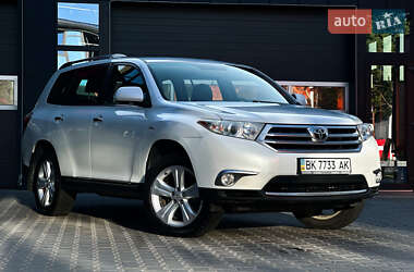 Позашляховик / Кросовер Toyota Highlander 2011 в Рівному