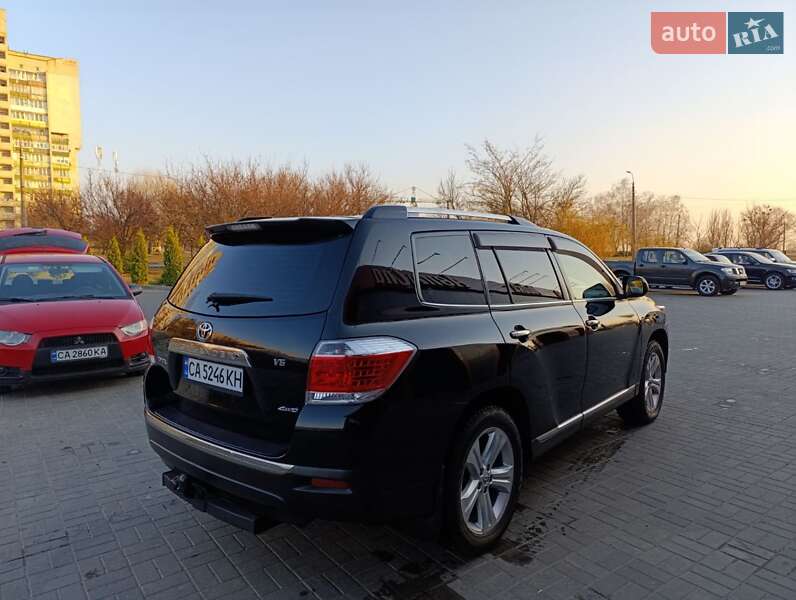 Позашляховик / Кросовер Toyota Highlander 2012 в Черкасах