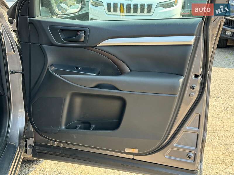 Внедорожник / Кроссовер Toyota Highlander 2014 в Виннице фото 27 Внедорожник / Кроссовер Toyota Highlander 2014 в Виннице