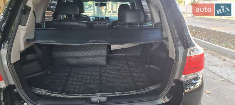 Внедорожник / Кроссовер Toyota Highlander 2012 в Одессе