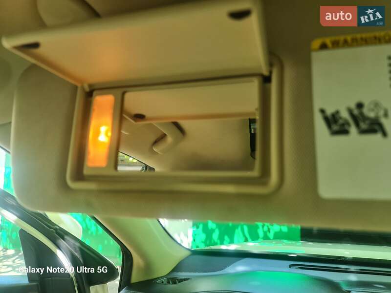 Внедорожник / Кроссовер Toyota Highlander 2015 в Измаиле фото 6 Внедорожник / Кроссовер Toyota Highlander 2015 в Измаиле