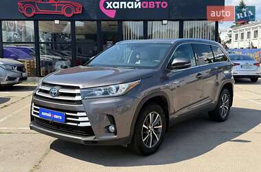 Позашляховик / Кросовер Toyota Highlander 2019 в Києві