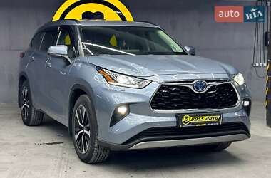 Позашляховик / Кросовер Toyota Highlander 2021 в Чернівцях