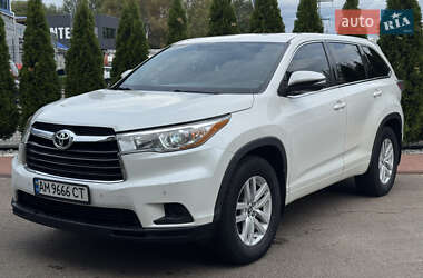 Внедорожник / Кроссовер Toyota Highlander 2016 в Киеве